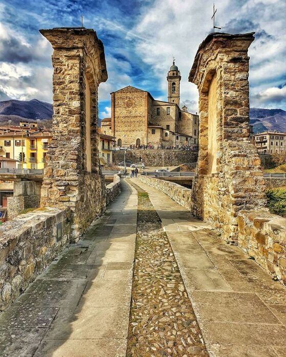 Bobbio, il Borgo più bello d'Italia desktop picture