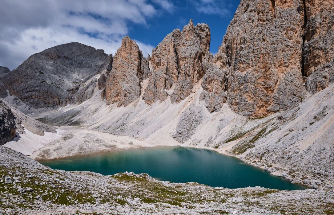 Weekend in Trentino: Trekking al Lago di Antermoia desktop picture