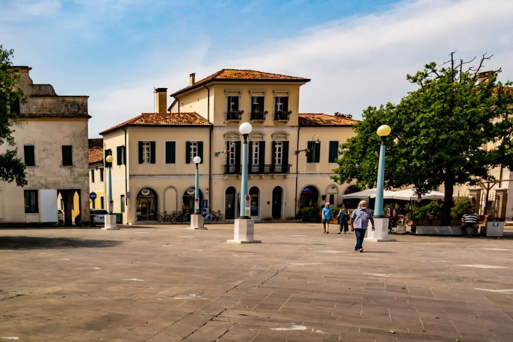 Passeggiata guidata a Noale: tra storia, natura e tradizioni desktop picture