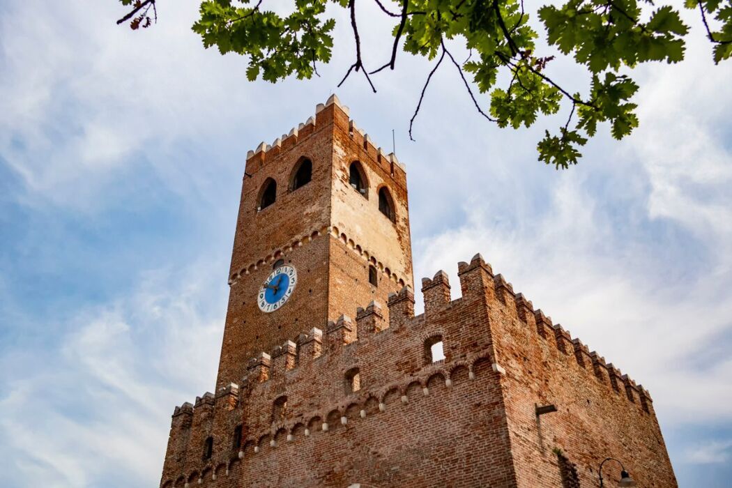 Passeggiata guidata a Noale: tra storia, natura e tradizioni desktop picture