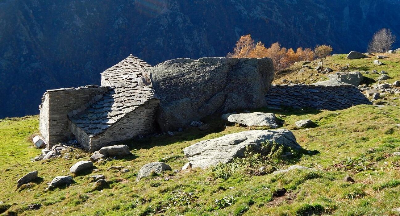 Escursione sul Sentiero Balcone fino ai Laghi di Sagnasse desktop picture