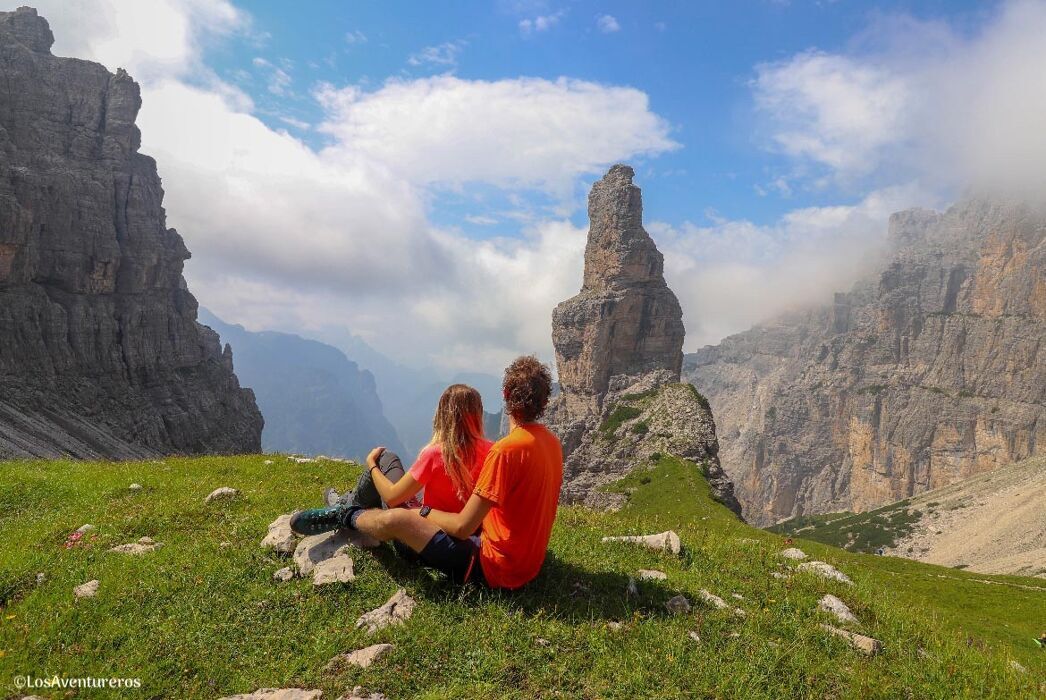 Trekking al belvedere del Campanile di Val Montanaia e cena in rifugio desktop picture