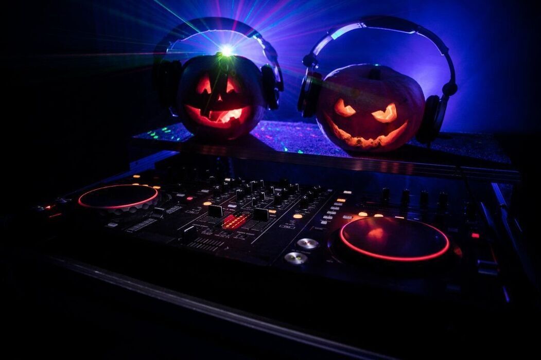 Cena di Halloween con Dj Set e ballo in maschera desktop picture