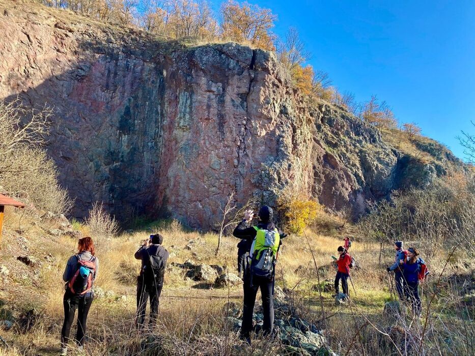 Trekking in Emilia-Romagna: oasi naturali e antiche cave desktop picture