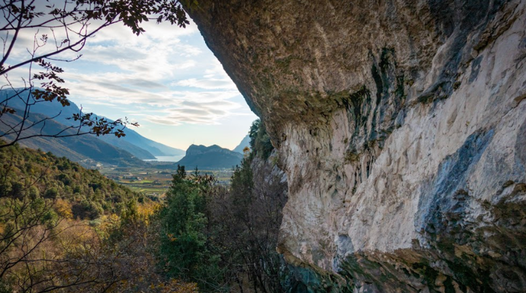 Bosco Caproni E Trincee Di Vastrè