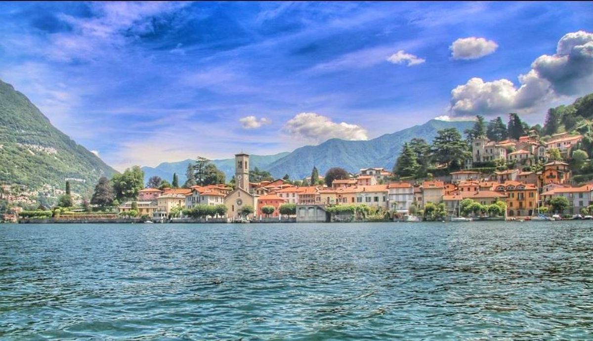 Da Torno a Montepiatto: I Massi Avelli e La Pietra Pendula (CO) Da Torno a Montepiatto: I Massi Avelli e La Pietra Pendula (CO) desktop picture