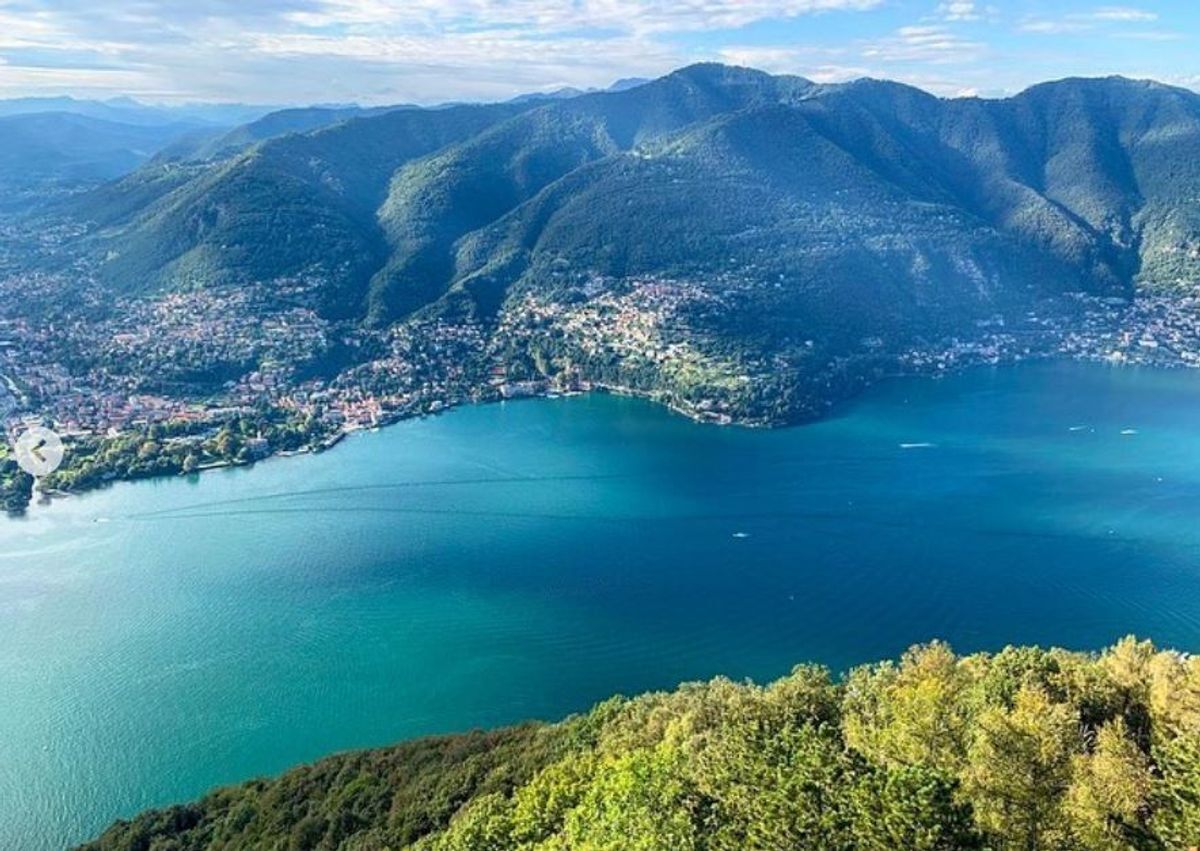 Il Faro Voltiano e Monte Boletto: Due Terrazze sul Lago di Como desktop picture