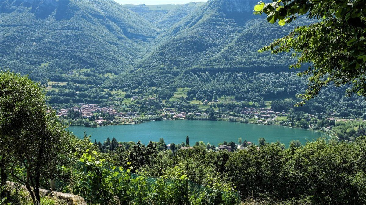 Escursione al Lago d’Endine, il tesoro nascosto della Val Cavallina desktop picture