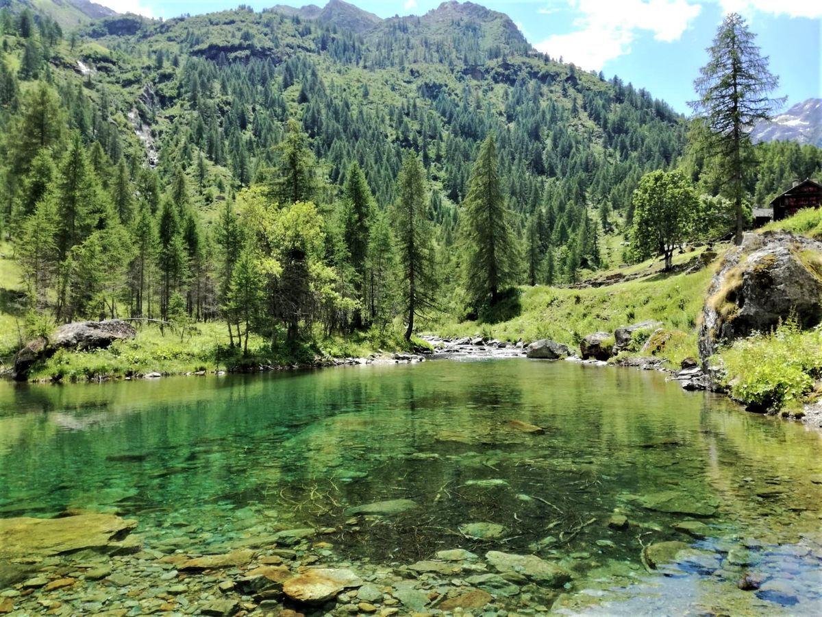 Val Vogna: Il Piccolo Mondo Antico celato in Valsesia (VC) Val Vogna: Il Piccolo Mondo Antico celato in Valsesia (VC) desktop picture