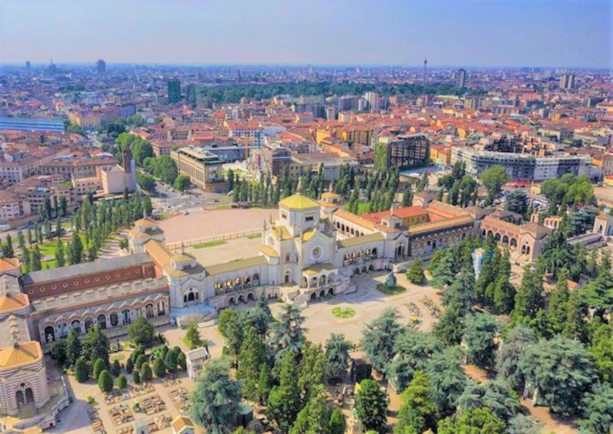 Tour Guidato al Cimitero Monumentale di Milano: Un Museo a Cielo Aperto - 2° turno desktop picture