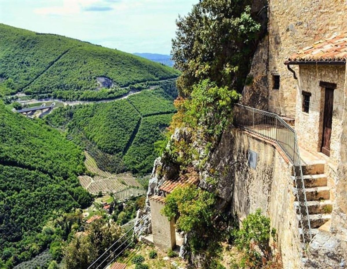L’Eremo di Pale: Tra il Santuario sul Monte e Dolci Cascate (PG) (EVENTO GRATUITO CON CAUZIONE) L’Eremo di Pale: Tra il Santuario sul Monte e Dolci Cascate (PG) (EVENTO GRATUITO CON CAUZIONE) desktop picture