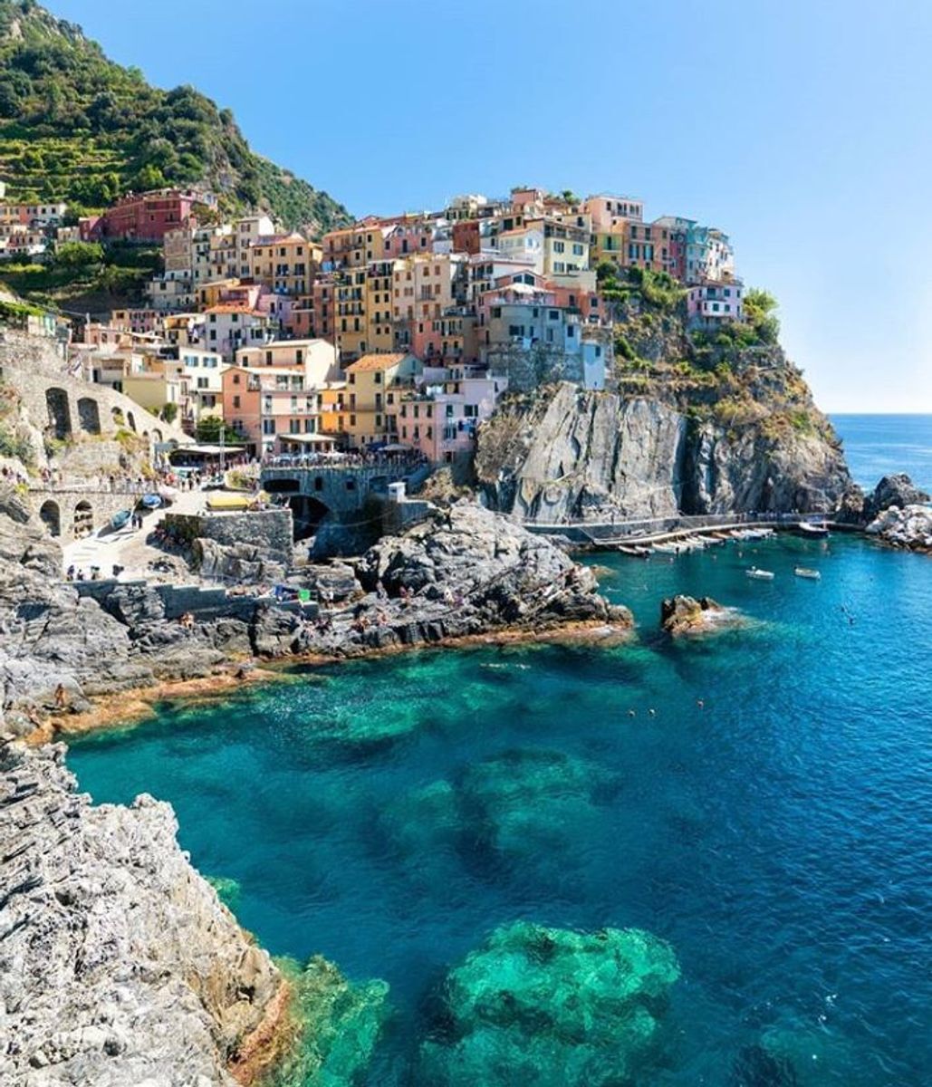 Manarola con Vista: Camminata lungo la Cresta di Costa Corniolo desktop picture