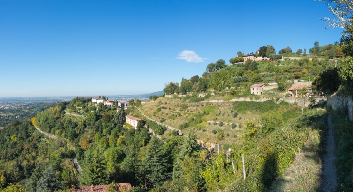 Sui Colli Bergamaschi: camminata dal Borghetto al Monte Gussa Sui Colli Bergamaschi: camminata dal Borghetto al Monte Gussa desktop picture