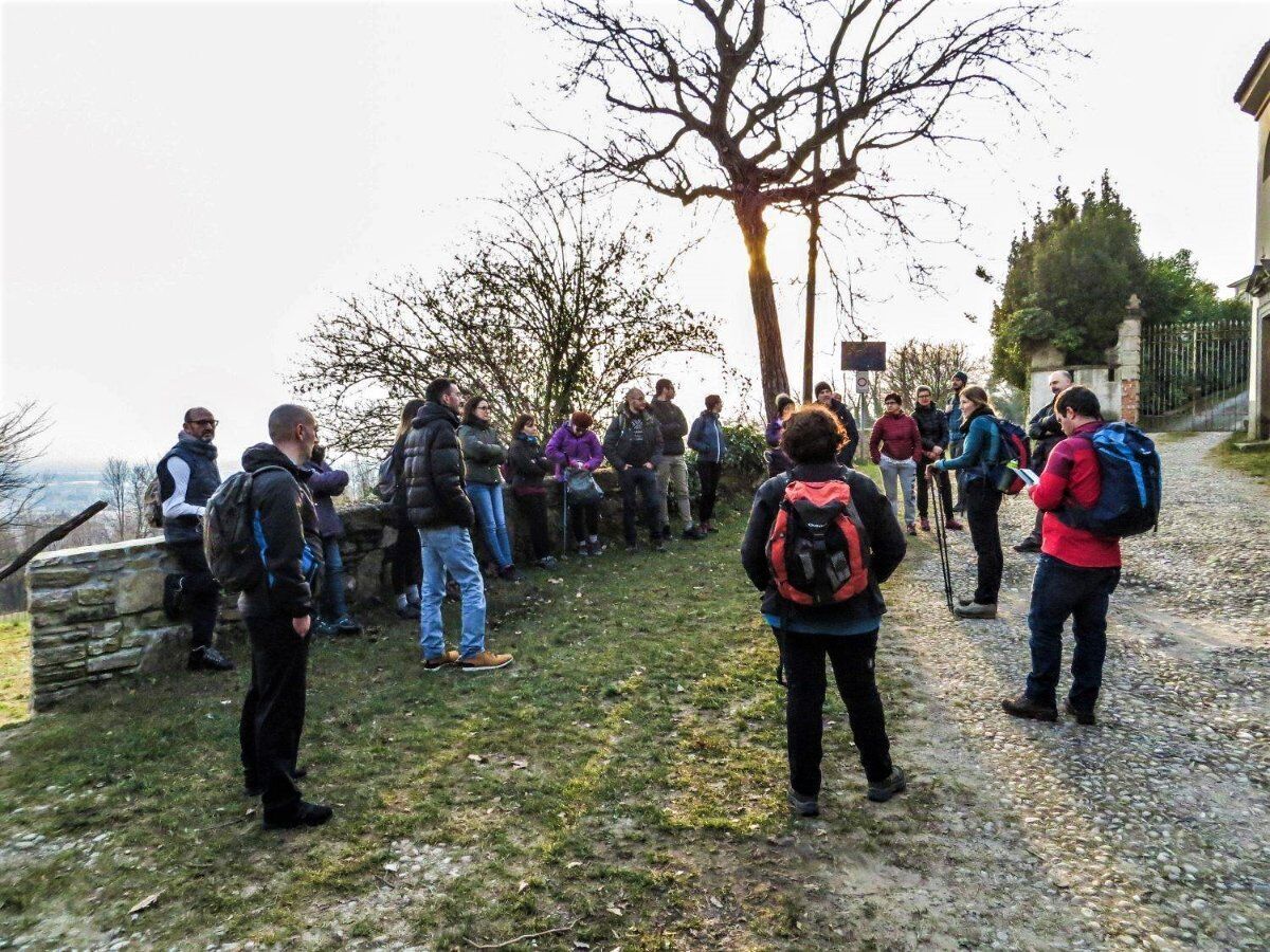 Sui Colli Bergamaschi: camminata dal Borghetto al Monte Gussa desktop picture