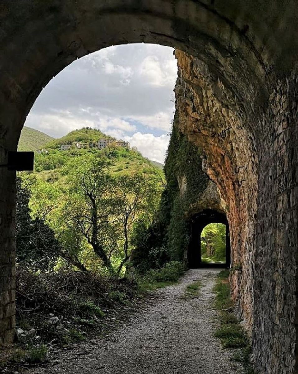 L’Antica Ferrovia Spoleto-Norcia: Il Gottardo Umbro desktop picture