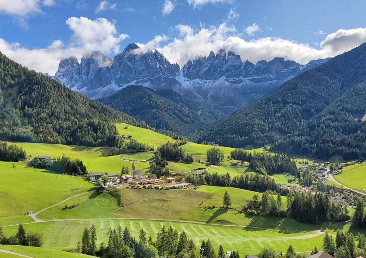 La Val di Funes tra le Sfumature Autunnali delle Odle (BZ) La Val di Funes tra le Sfumature Autunnali delle Odle (BZ) desktop picture