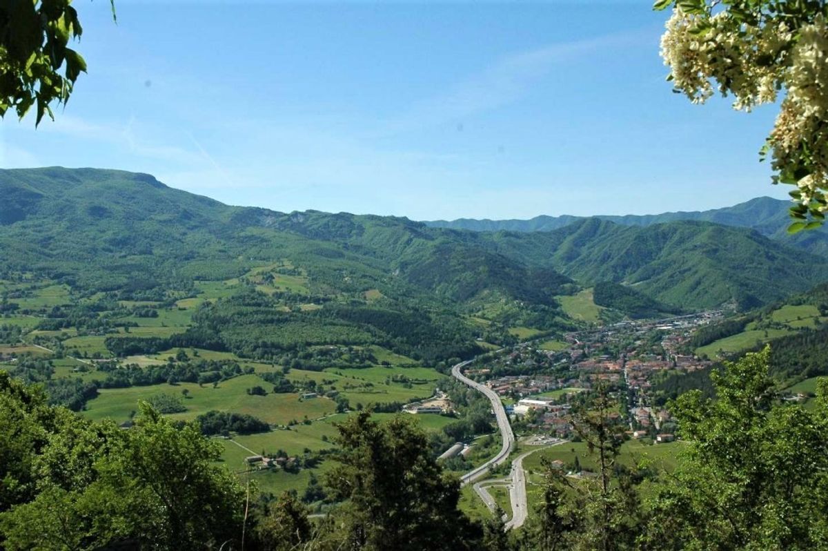 La Via dei Romei: Il Percorso dei Pellegrini nella Valle del Savio La Via dei Romei: Il Percorso dei Pellegrini nella Valle del Savio desktop picture