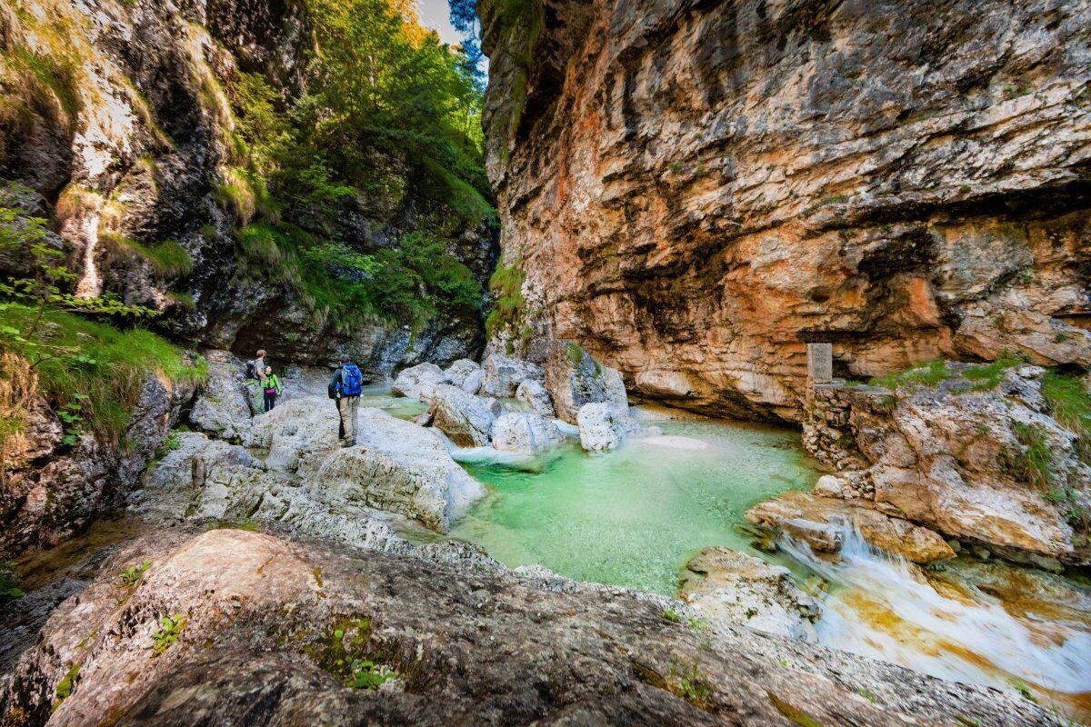 Trekking in Val del Mis: Cadini del Brenton e le Cascate della Soffia Trekking in Val del Mis: Cadini del Brenton e le Cascate della Soffia desktop picture