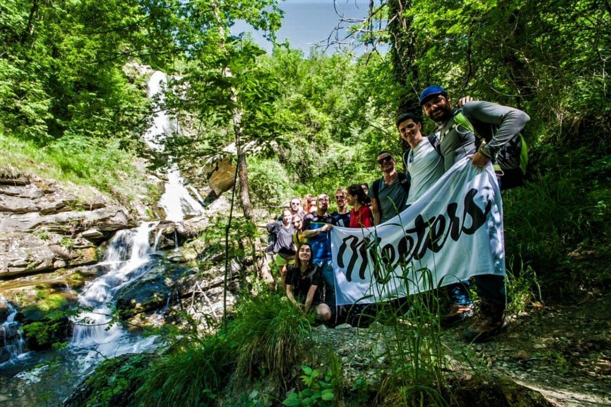 Trekking dalle Cascate della Rovinaccia al Borgo Fantasma di Berceto Trekking dalle Cascate della Rovinaccia al Borgo Fantasma di Berceto desktop picture