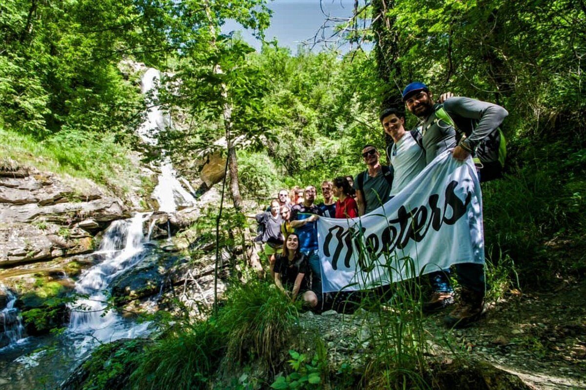 Trekking dalle Cascate della Rovinaccia al Borgo Fantasma di Berceto desktop picture