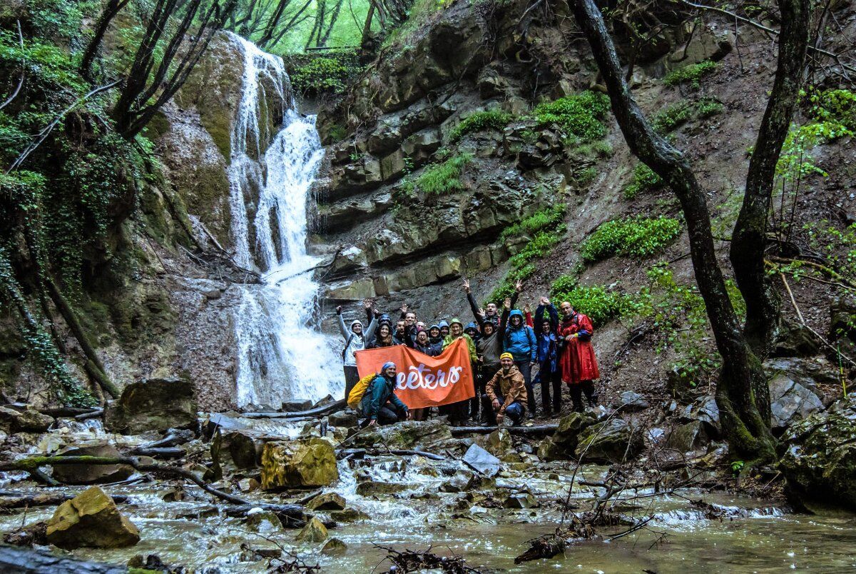 I Sentieri tra le Cascate del Bucamante e il Borgo di Monfestino desktop picture