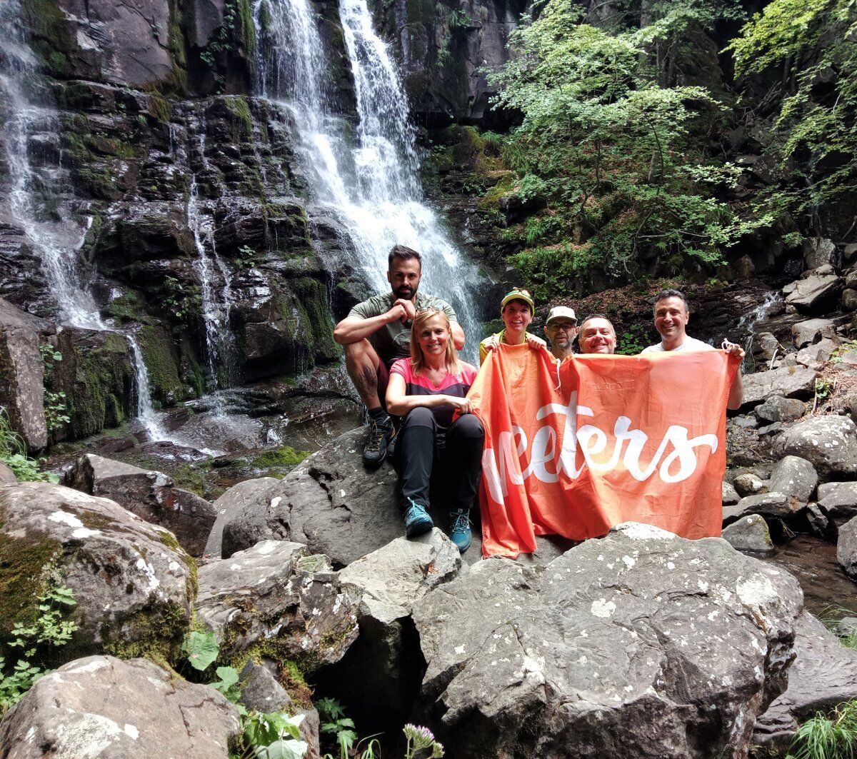 Trekking nel cuore degli Appennini: le Cascate del Dardagna desktop picture