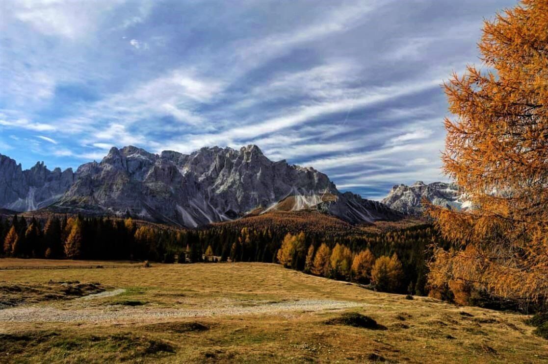 Tra la Val Pusteria e la Val Comelico: le innevate Malghe di Confine Tra la Val Pusteria e la Val Comelico: le innevate Malghe di Confine desktop picture