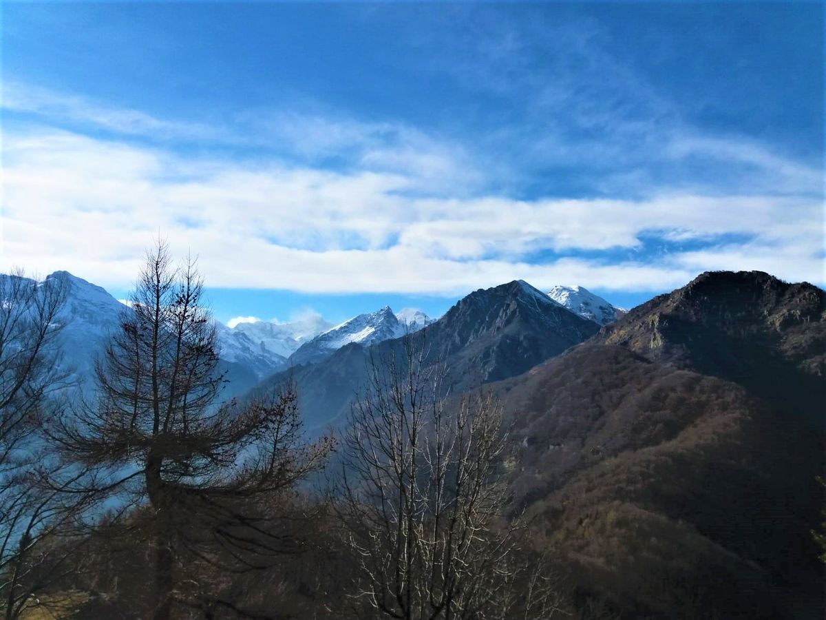 Vru': Quando un Borgo Alpino diventa Presepe desktop picture