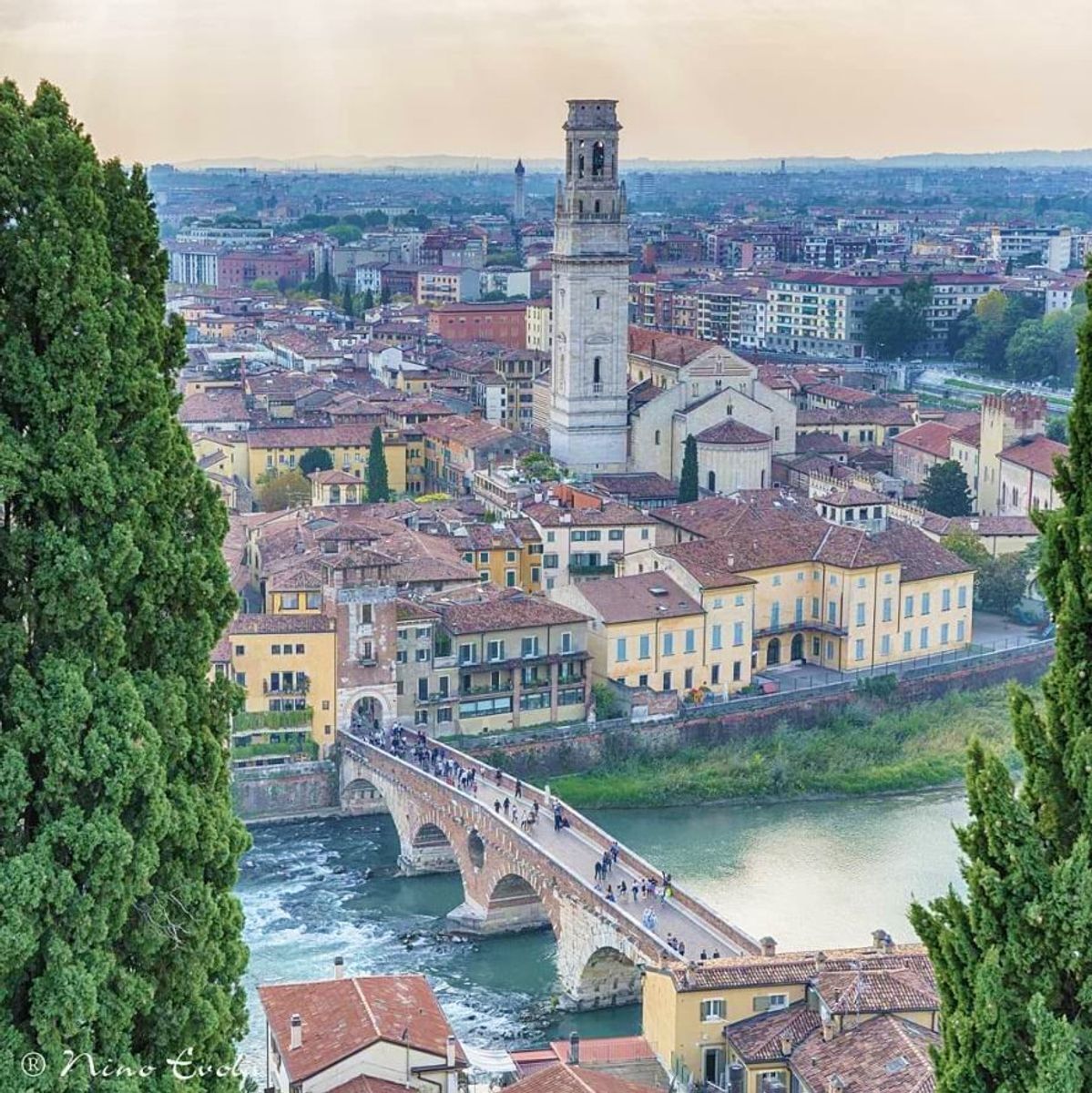 Caccia al Tesoro a Verona, la "Città Romantica" dai Mille Volti desktop picture