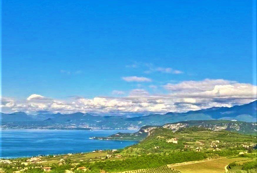 In Val Sorda: Il Bunker Vista Garda sul Monte Moscal In Val Sorda: Il Bunker Vista Garda sul Monte Moscal desktop picture