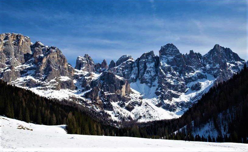 Ciaspolata in Val Venegia, Pale di San Martino e Panorami Unici desktop picture