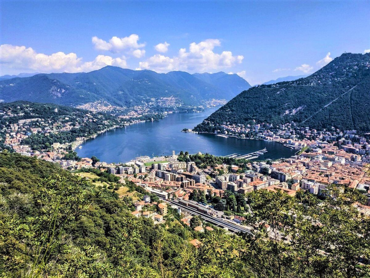 Parco Spina Verde: Passeggiata con vista sul Lago di Como desktop picture