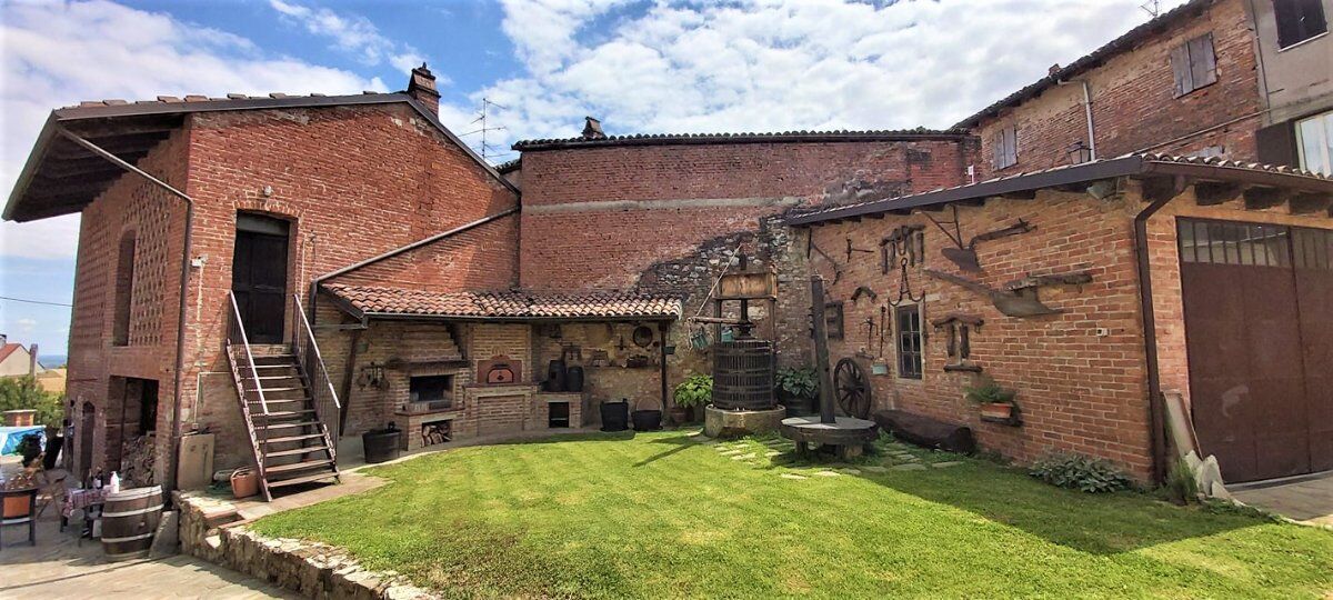 Dolce Itinerario nel Monferrato: Incantevoli Borgate e Scorci Mozzafiato Dolce Itinerario nel Monferrato: Incantevoli Borgate e Scorci Mozzafiato desktop picture
