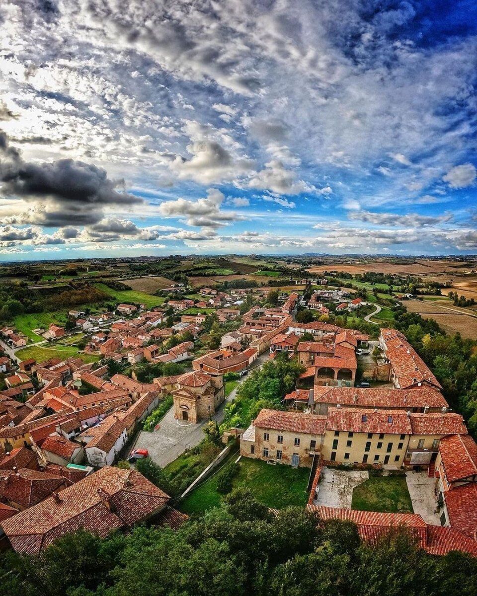 Trekking tra le Perle del Monferrato: La Torre dei Segnali Trekking tra le Perle del Monferrato: La Torre dei Segnali desktop picture