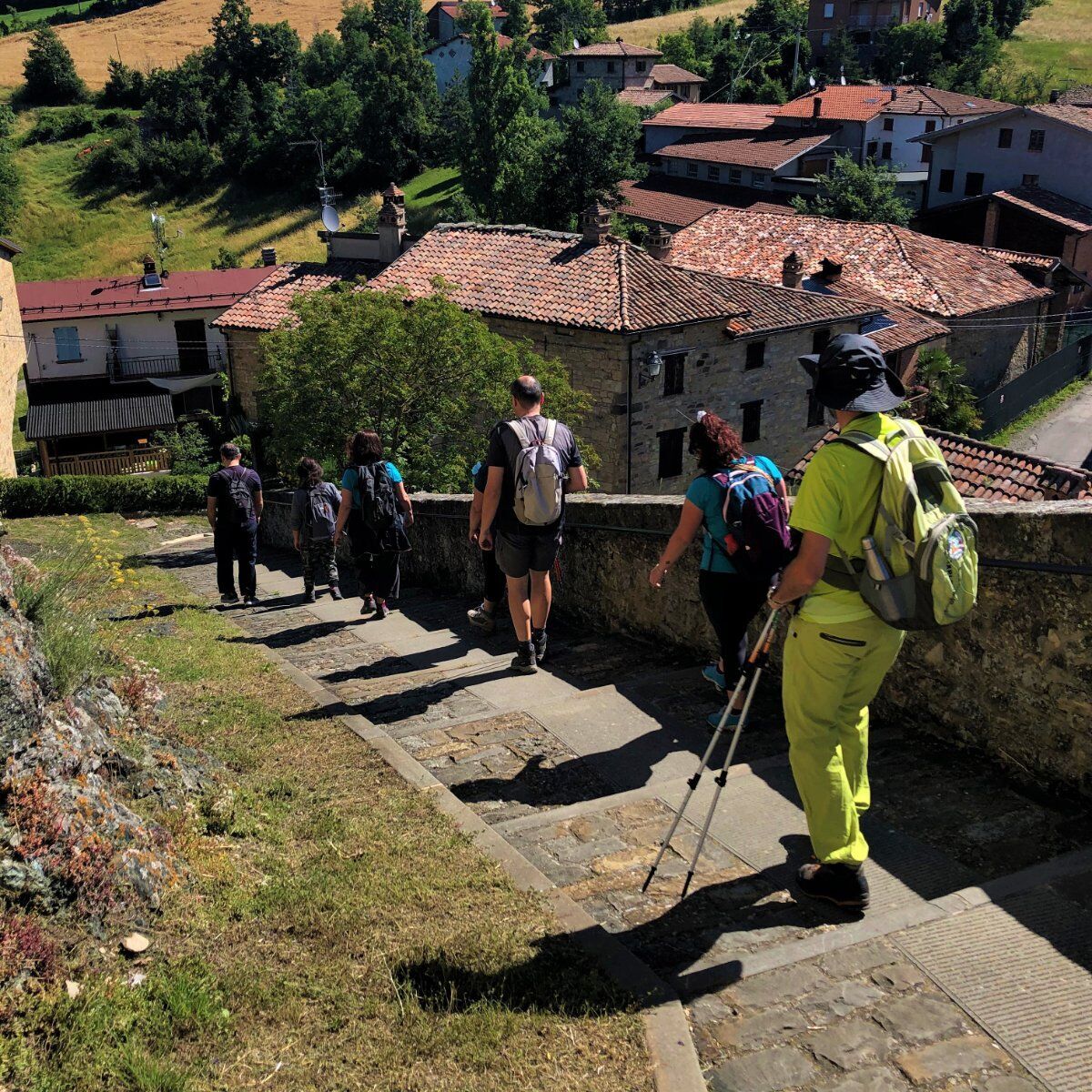 Escursione a Pompeano: il magico Borgo dell’Appennino Modenese desktop picture