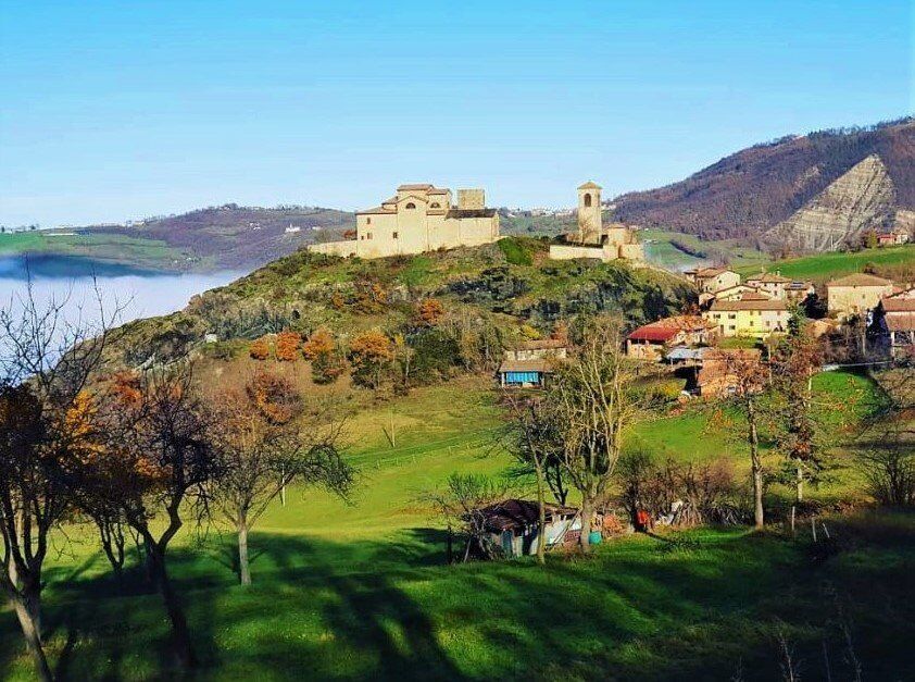 Escursione a Pompeano: il magico Borgo dell’Appennino Modenese desktop picture