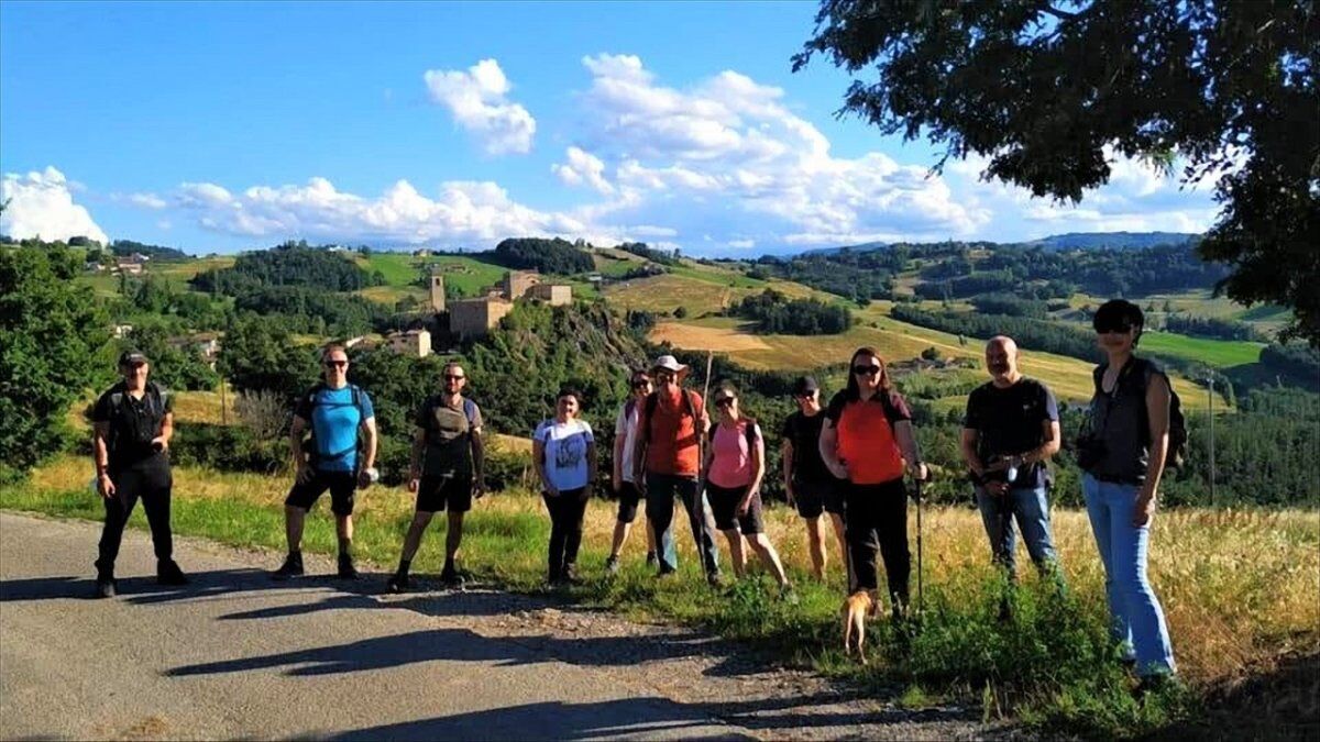 Escursione a Pompeano: il magico Borgo dell’Appennino Modenese desktop picture