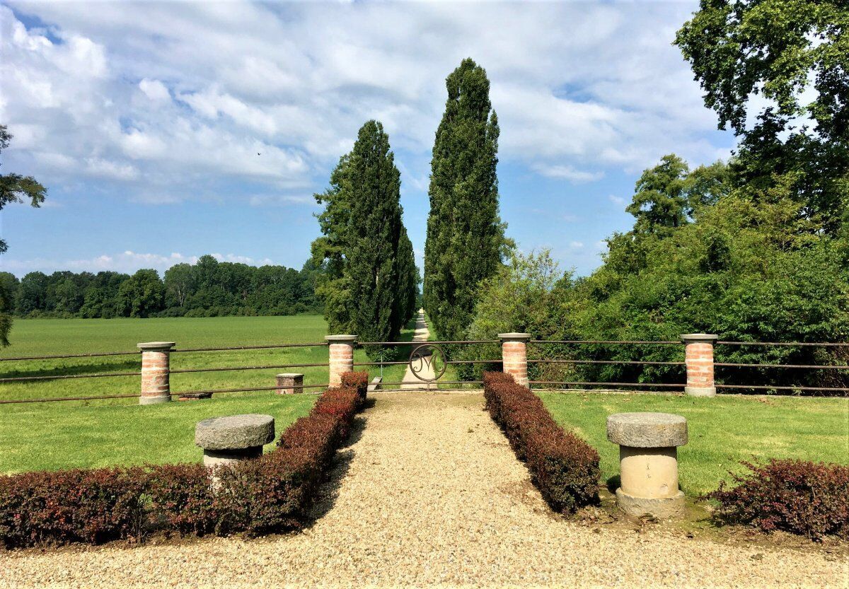 Passeggiata a Cornalese: Il Borgo Fuori dal Tempo Passeggiata a Cornalese: Il Borgo Fuori dal Tempo desktop picture