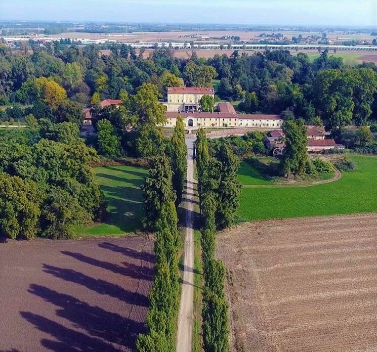 Passeggiata a Cornalese: Il Borgo Fuori dal Tempo Passeggiata a Cornalese: Il Borgo Fuori dal Tempo desktop picture