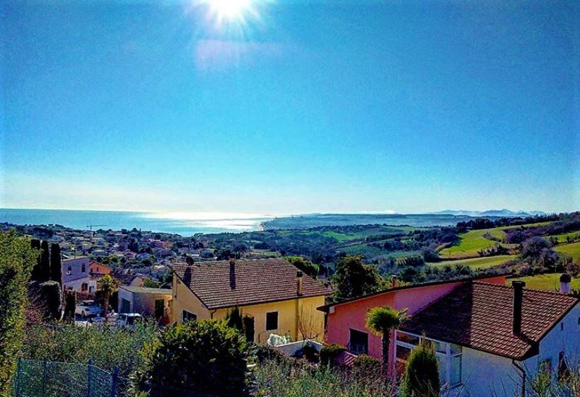 Una Camminata lungo i Litorali del Conero Sud Una Camminata lungo i Litorali del Conero Sud desktop picture