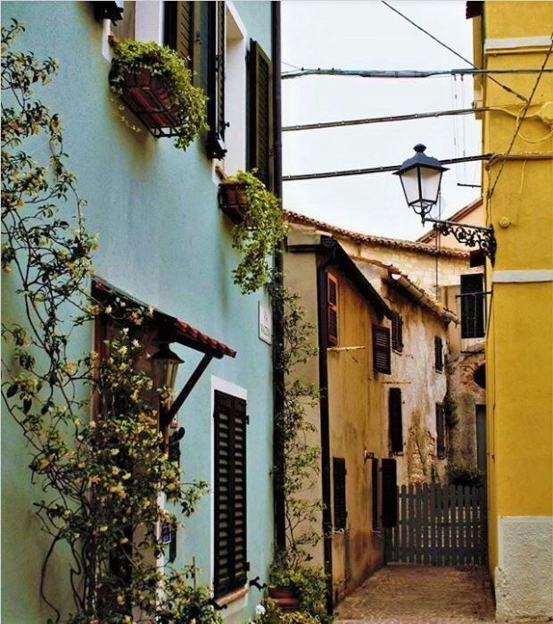 Una Camminata lungo i Litorali del Conero Sud Una Camminata lungo i Litorali del Conero Sud desktop picture