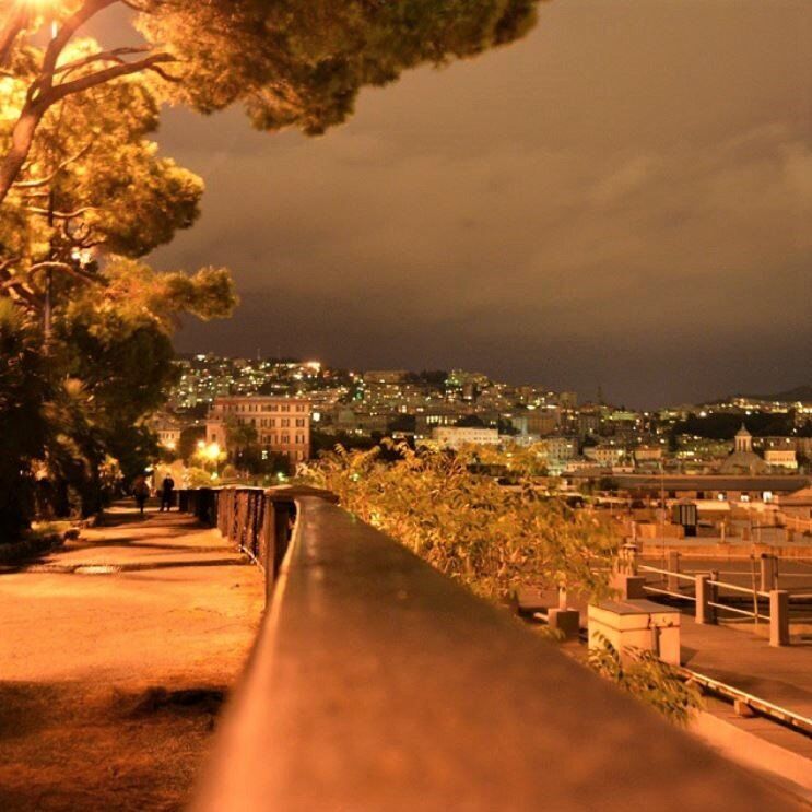 “M’illumino di meno”: uscita serale a Genova, il Parco delle Mura e i Panorami Stellati sulla Città desktop picture