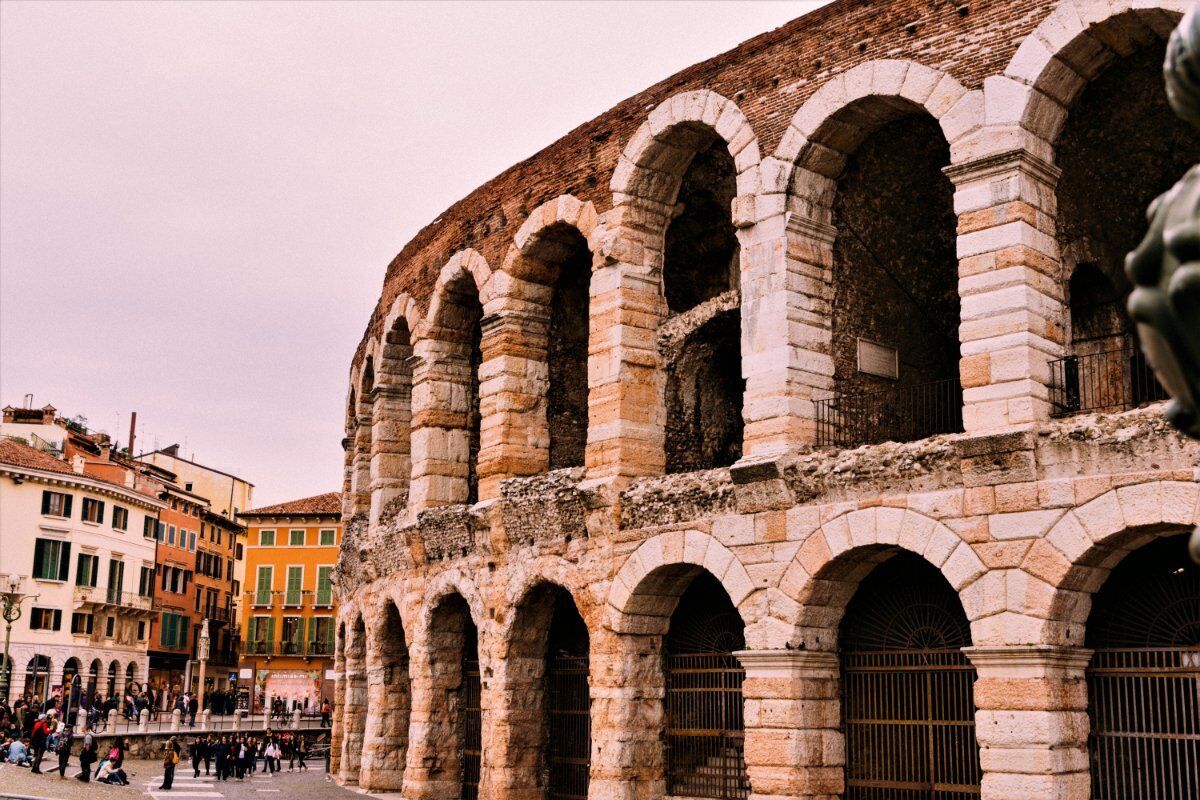 Tour Guidato per le vie storiche di Verona - 1° turno (mattina) Tour Guidato per le vie storiche di Verona - 1° turno (mattina) desktop picture