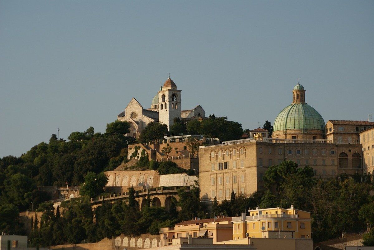 Ancona Culturale, la Città dipinta sulle coste del Mar Adriatico desktop picture