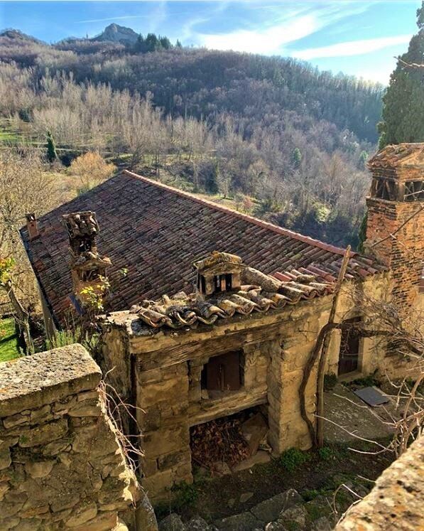 Un Percorso tra Storia e Natura: La Via della Lana e della Seta - MATTINA desktop picture