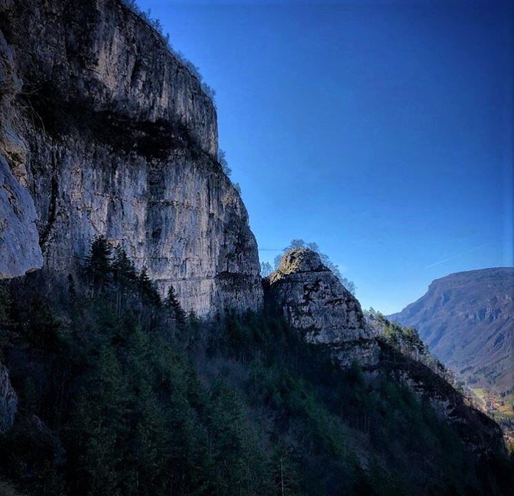 Un'Escursione tra Natura e Leggende: La Ramm Stoan e la Valle delle Anguane - POMERIGGIO Un'Escursione tra Natura e Leggende: La Ramm Stoan e la Valle delle Anguane - POMERIGGIO desktop picture