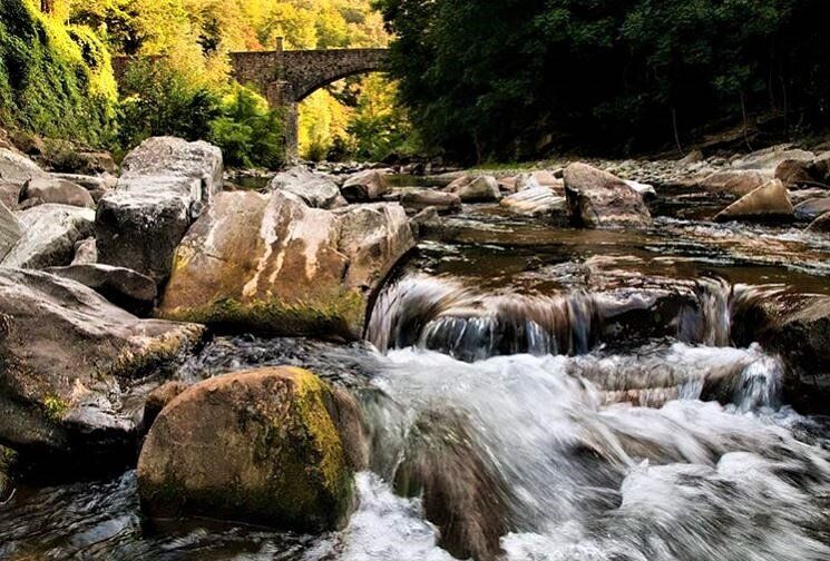 Nel Cuore della Valle Randaragna: Trekking tra Cascate e Antiche Testimonianze - MATTINA desktop picture