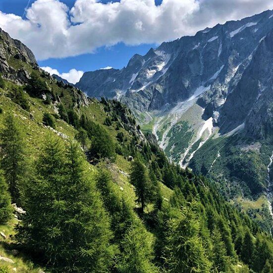 Un'Emozionante Escursione Cullati dalla Natura della Val Camonica - MATTINA desktop picture
