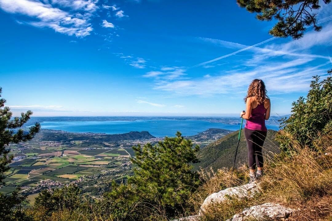 Yoga e Passeggiata panoramica sulla Rocca di Garda Yoga e Passeggiata panoramica sulla Rocca di Garda desktop picture