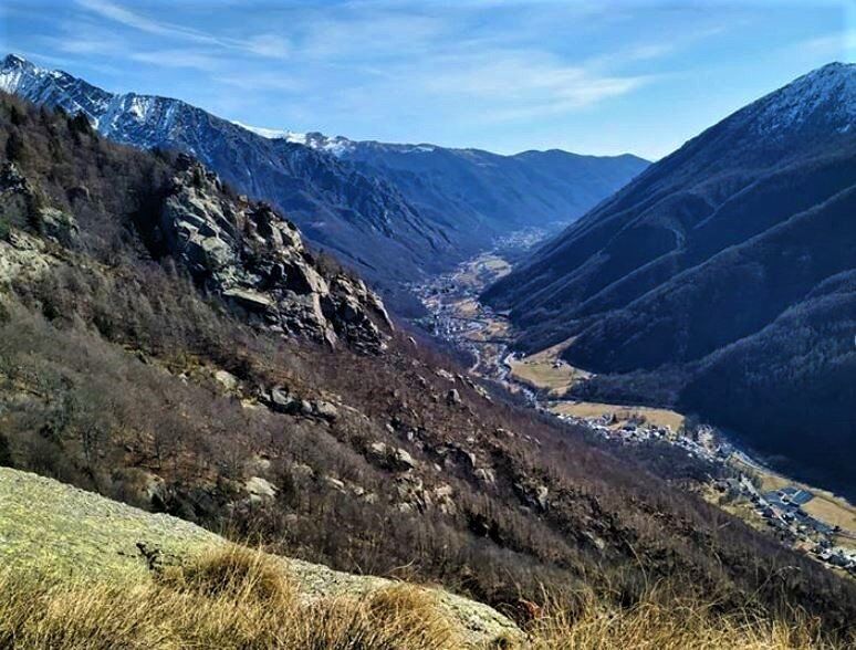 Nelle Valli di Lanzo: Trekking alla Ricerca dei Borghi Alpini desktop picture